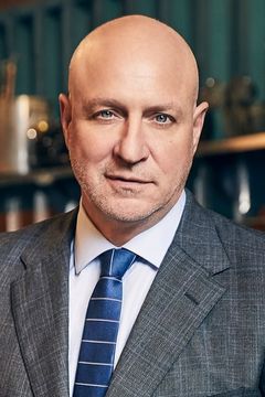Tom Colicchio interpreta Party Guest