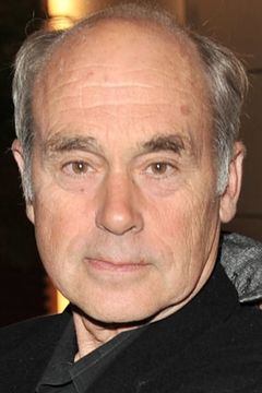John Dunsworth interpreta Ike