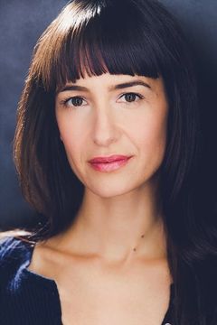 Elisabeth Waterston interpreta Beth Curtis