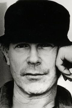 Henry Jaglom interpreta Self - Filmmaker and Orson's Friend