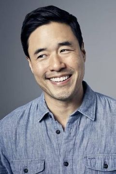Randall Park interpreta Michael