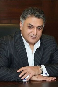 Asif Raza Mir interpreta Asif Afridi