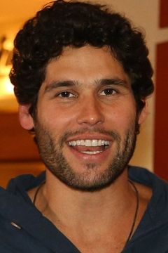 Dudu Azevedo interpreta Jesus