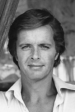 Ian Ogilvy interpreta The Fixer