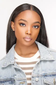 Aliyah Mastin interpreta Presley