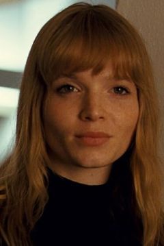 Karoline Herfurth interpreta Marthe