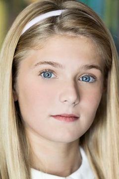 Elle Graper interpreta Lucy