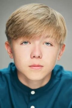 Austin Haynes interpreta Fredo