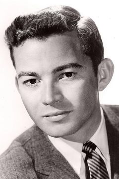 Ray Stricklyn interpreta Clint