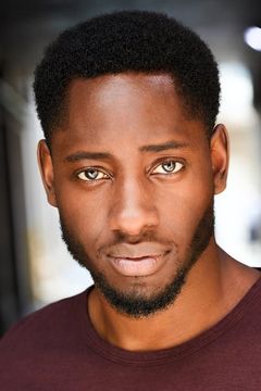 Brandon McKnight interpreta Chester P. Runk