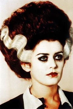 Patricia Quinn interpreta Megan