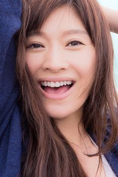 Ryoko Shinohara interpreta Ain