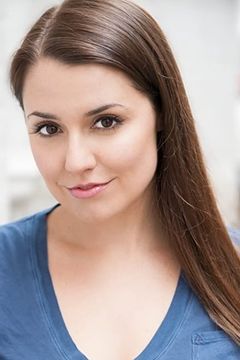 Kirsten Day interpreta Skipper / Tammy (voice)