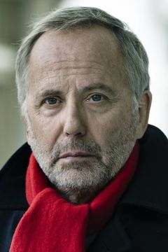 Fabrice Luchini interpreta Arthur Dreyfus