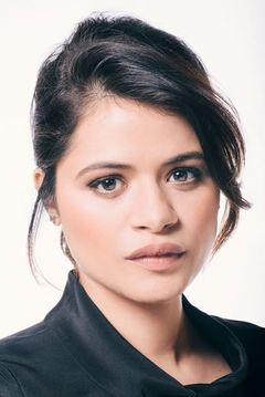 Melonie Diaz interpreta Maribel Benitez