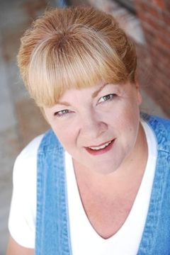 Sharon Murray interpreta Cashier