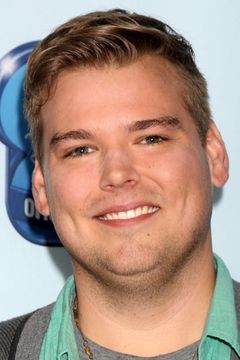 Andrew Lewis Caldwell interpreta Filkins' Buddy
