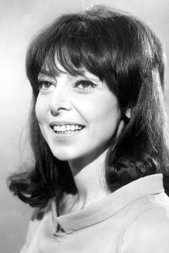 Elaine May interpreta Girl with Note for Benjamin