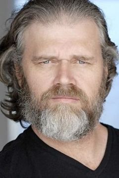 Dan Yeager interpreta Leatherface