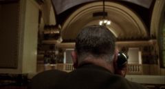 Enrique Buelna interpreta Back of Head Man