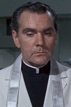 Peter Forster interpreta Mr. Percy (uncredited)
