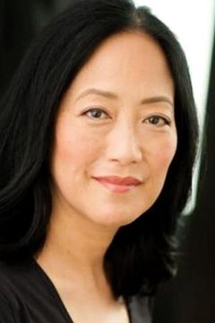 Donna Yamamoto interpreta Dr. Walderson