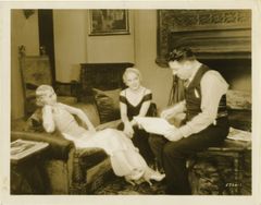 Charles Reisner interpreta Employment Agency Clerk (uncredited)