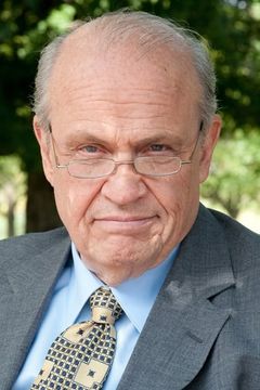 Fred Dalton Thompson interpreta Arthur Branch