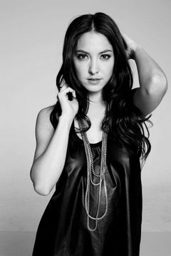 Ase Wang interpreta Myra