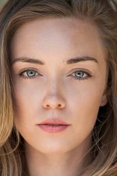 Ella Cannon interpreta Heidi Holden