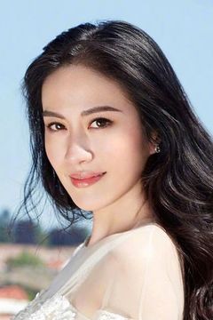 Michelle Ye interpreta Sal
