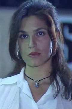 Debora Calì interpreta Alessia