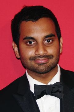 Aziz Ansari interpreta Squint (voice)