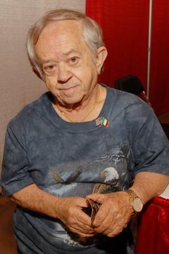 Felix Silla interpreta Dink
