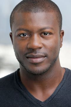 Edwin Hodge interpreta Ray Cannon