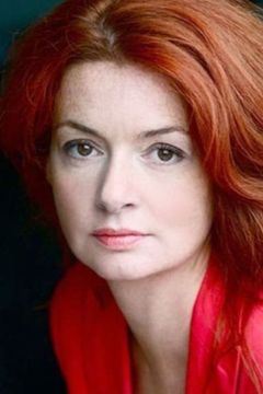 Sandra Dorset interpreta La mère de Djodjo