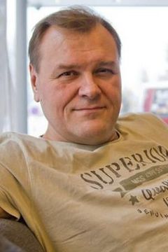 Pekka Lehtosaari interpreta Valtiovarainministeri