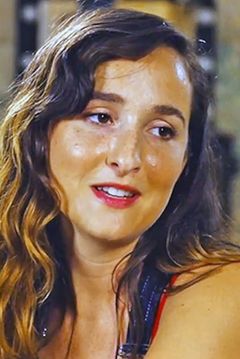 Sarah Freeman interpreta Young Kayley (voice)