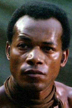 Percy Hogan interpreta Mandingo