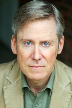Chris Courtenay interpreta Old Bailey Judge