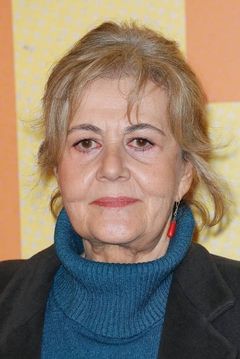 Betti Pedrazzi interpreta Elvira