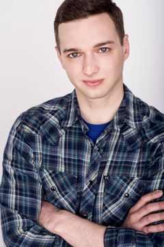 Tristan Carlucci interpreta Lightstone Security
