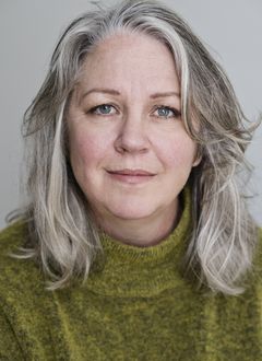 Claire Hackett interpreta Jean Winters