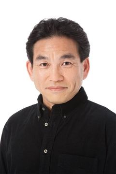 Kenji Anan interpreta Minister of Economy, Trade and Industry