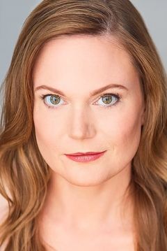 Linsey Page Morton interpreta Hysterical Woman