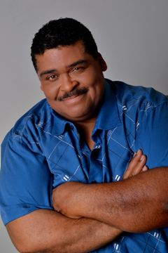 Clent Bowers interpreta Mr. Androvsky