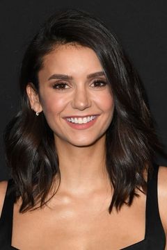 Nina Dobrev interpreta Elena Gilbert