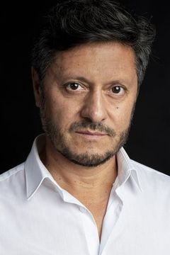 Rodrigo Villagrán interpreta Soldier Almeida