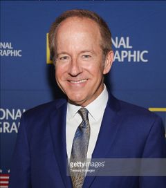 Jeff Harlan interpreta Judge Stevens