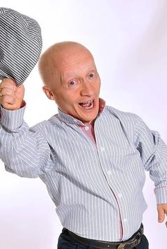 Keijo J. Salmela interpreta Gringotts Goblin (uncredited)